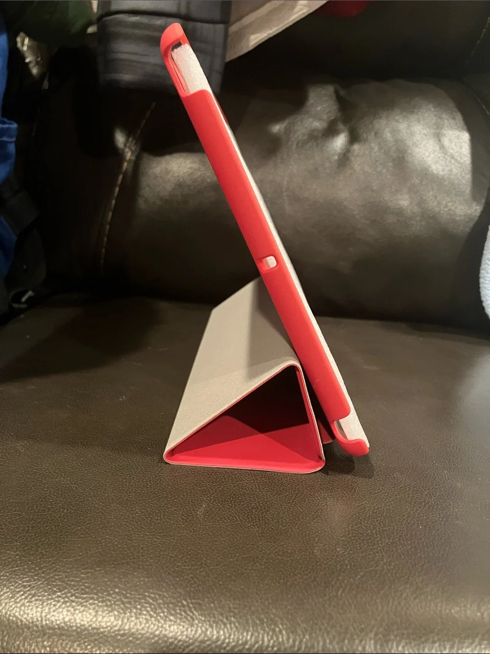 Jetech this red